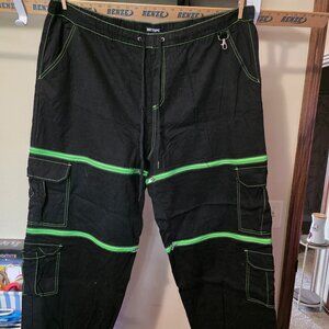 Hot Topic 26 Black Zipped Cargo Plants